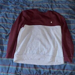 Izod Maroon and Gray Fleece Sweatshirt
